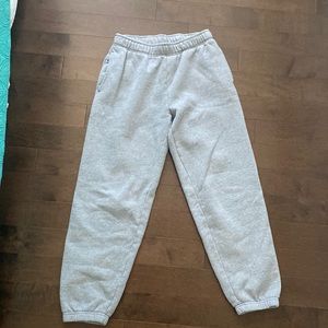 TNA (Aritzia) Cozy Fleece Boyfriend Basic Sweatpant